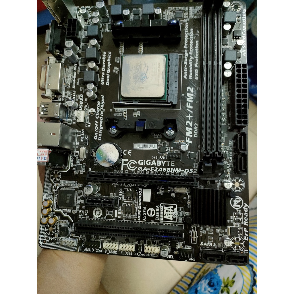 COMBO AMD A68 ,CPU A8 7600 KHÔNG KÈM FAN.