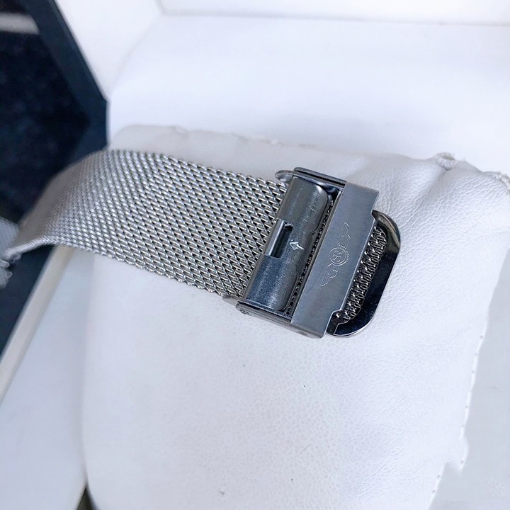 Đồng hồ nam SRWATCH SG2087.1101 mặt kính và nắp sau làm bằng Sapphire chống trầy chố