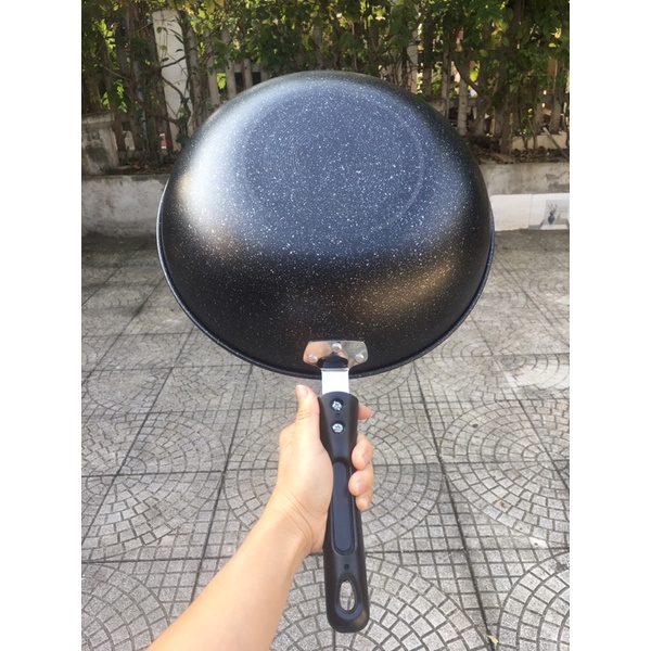 Chảo chống dính 32cm, đáy phẳng , chống dính vân đá, ,chảo sâu lòng, sử dụng gas, bếp từ.