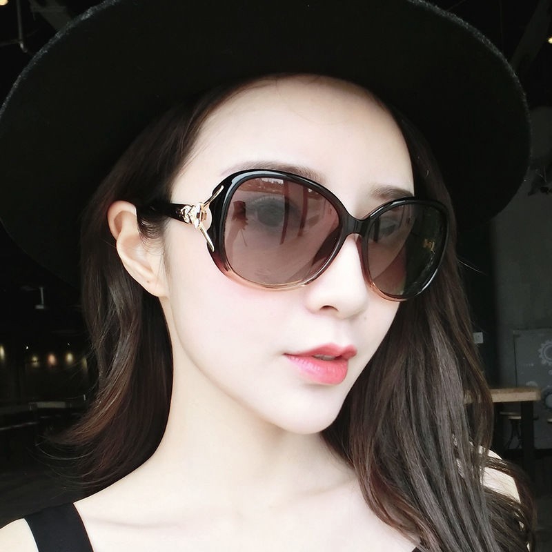Kính chống tia UV thời trang dành cho nữ | BigBuy360 - bigbuy360.vn