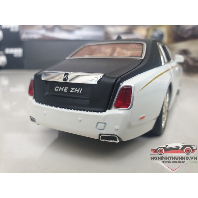 Xe mô hình Rolls Royce Phantom, tỉ lệ 1:24