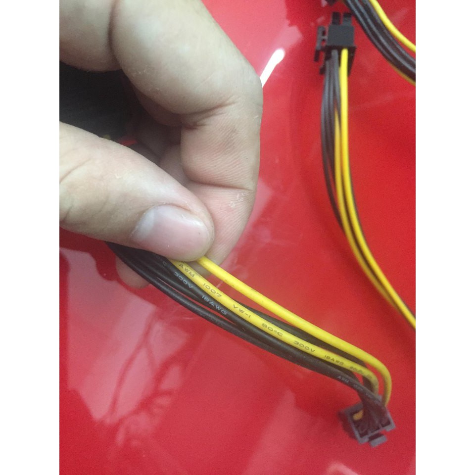 Dây sata sang 6 pin vga