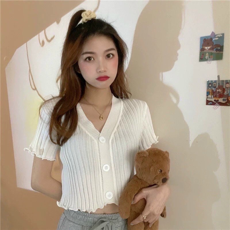ÁO GÂN CỔ V NÚT CROPTOP ULZZANG