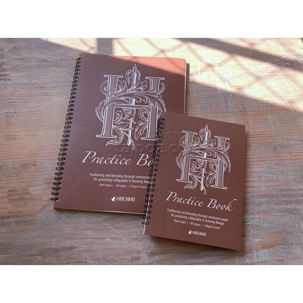 - SỔ HACHIKO PRACTICE BOOK, GÁY LÒ XO