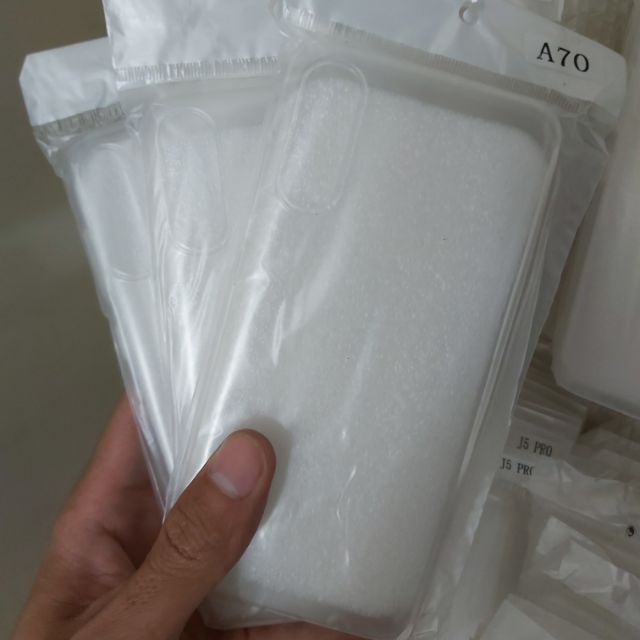 Bộ 3 chiếc ốp lưng  silicon trong suốt cho galaxy A70 (loại A)