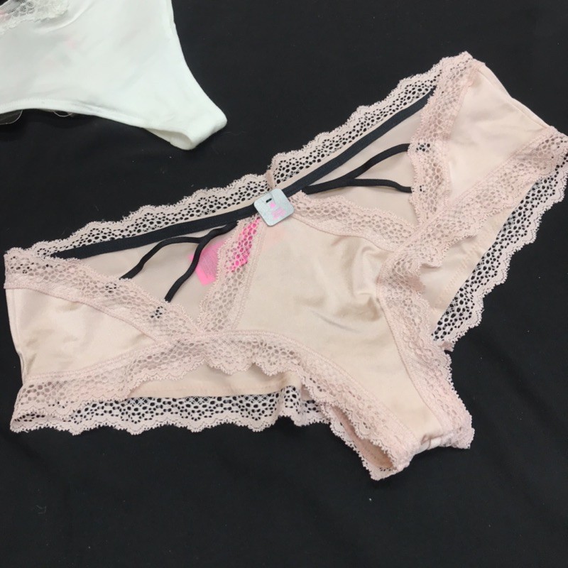 Quần lót ren la senza size M