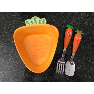 Set bát, thìa và đĩa carrot