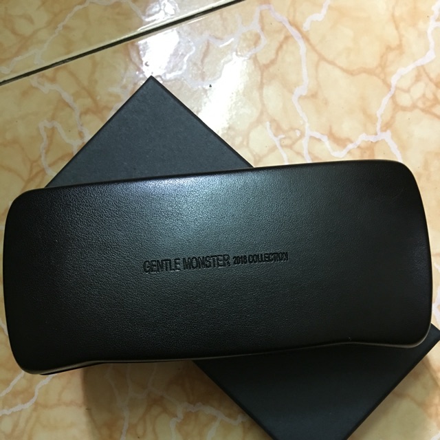 Lô hộp hiệu Gentlemonster