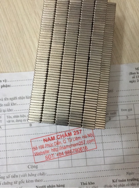 Nam châm viên khối 10x10x2mm, loại nam châm trắng đất hiếm 10x10x2mm lực hút mạnh