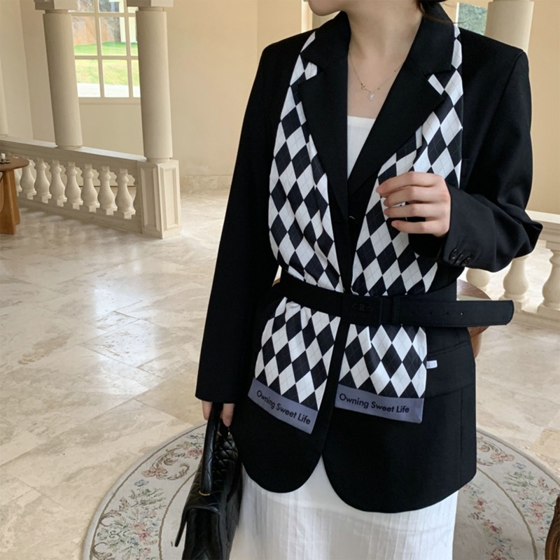 Khăn Quàng Cổ Lụa Họa Tiết Kim Cương Sang Trọng