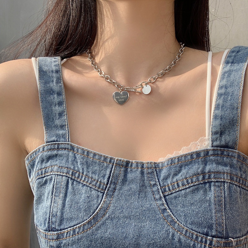 Vòng cổ nữ mặt dây hình trái tim thời trang