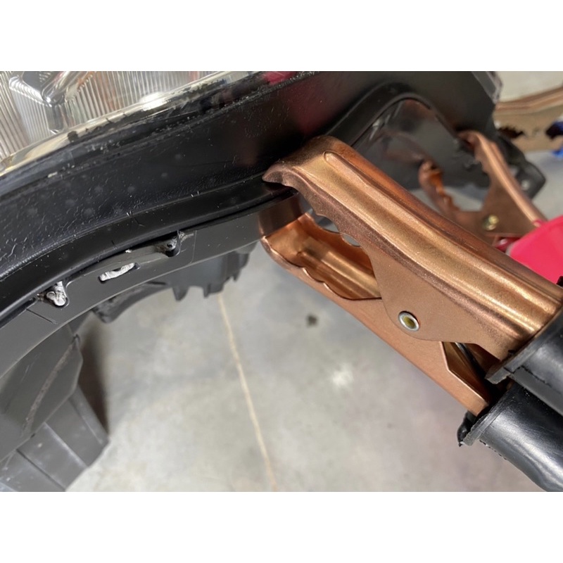 Kiềm kẹp choá đèn - kìm vào choá đèn