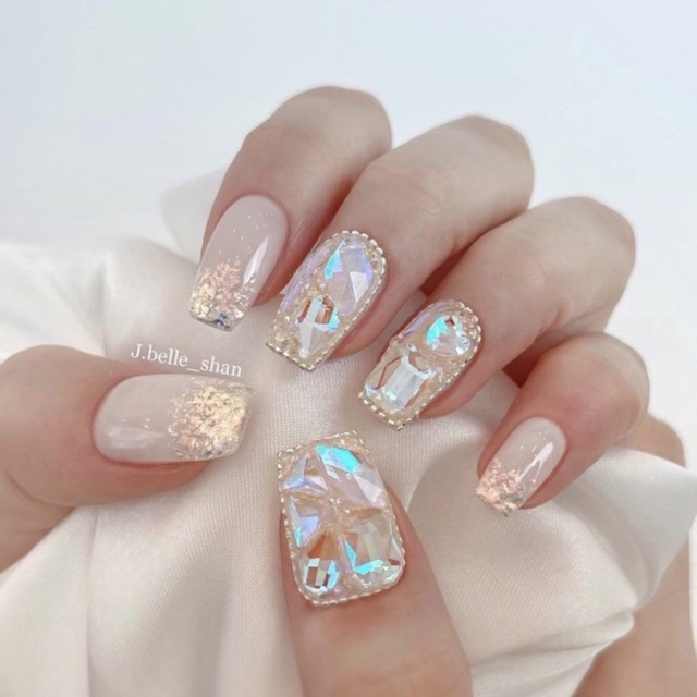 Đá nail, đá thạch thuỷ tinh nail