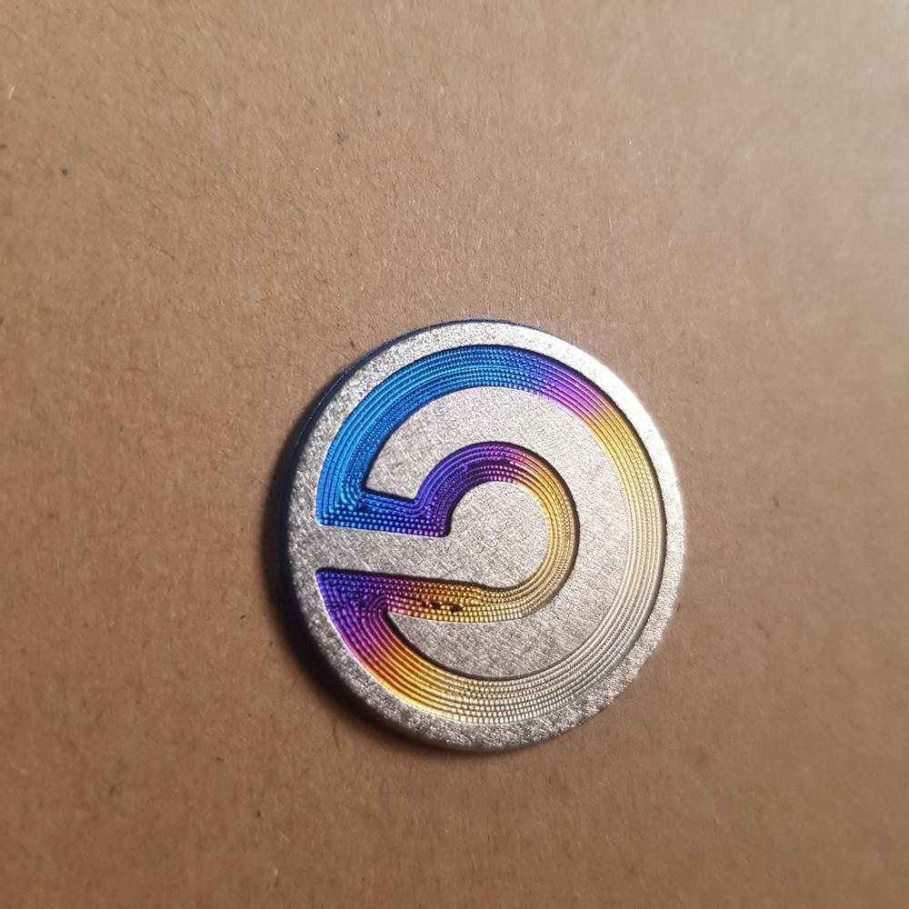 [GIÁ GỐC]  TEM DÁN TRANG TRÍ XE MÁY HÌNH LOGO TITAN ĐỘC ĐÁO TRANG TRÍ XE MÁY