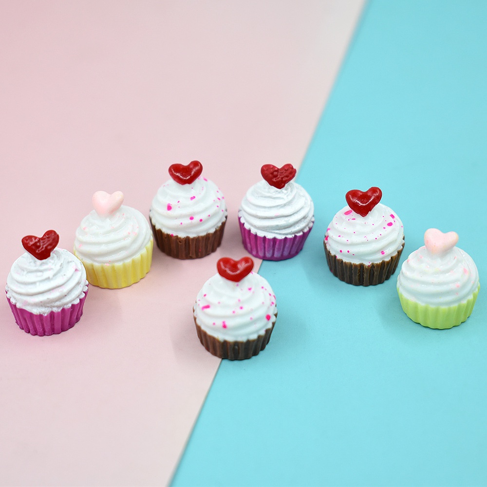 Mô hình Bánh cupcake nhiều màu trang trí nhà búp bê