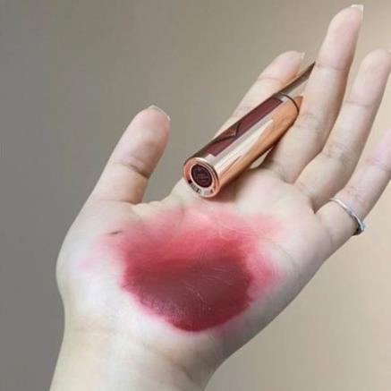 Son kem lì CHARLOTTE TILBURY Matte Contour Liquid Lipsticks