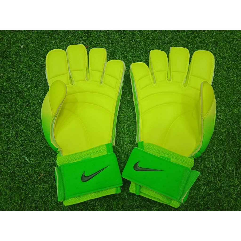 GĂNG TAY THỦ MÔN CÓ XƯƠNG CAO CẤP GK VAPOR GRIP3 MÀU XANH CHUỐI