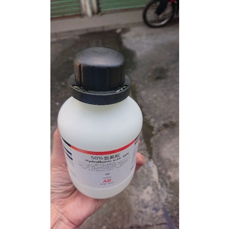 Dung dịch tẩy rửa thủy tinh Hydroflouric HF 500ml