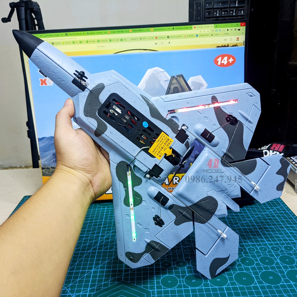Máy Bay Điều Khiển A180 3 kênh F-22 Raptor WLToys XK. Động cơ không chổi than. Có mạch cân bằng