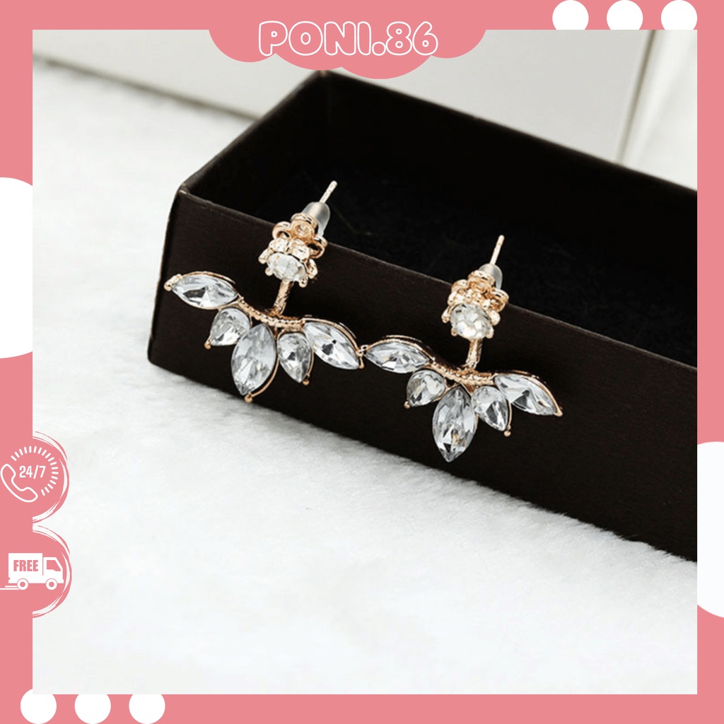 Hoa tai đính đá cho cô dâu đi tiệc sang chảnh phong cách hiện đại quý phái