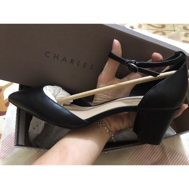 Charles&keith