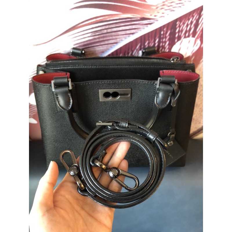 Túi xách Charles and Keith