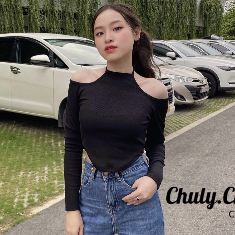 Áo croptop tay dài cổ yếm bẹt vai khoe xương quai xanh siêu hot hit | BigBuy360 - bigbuy360.vn