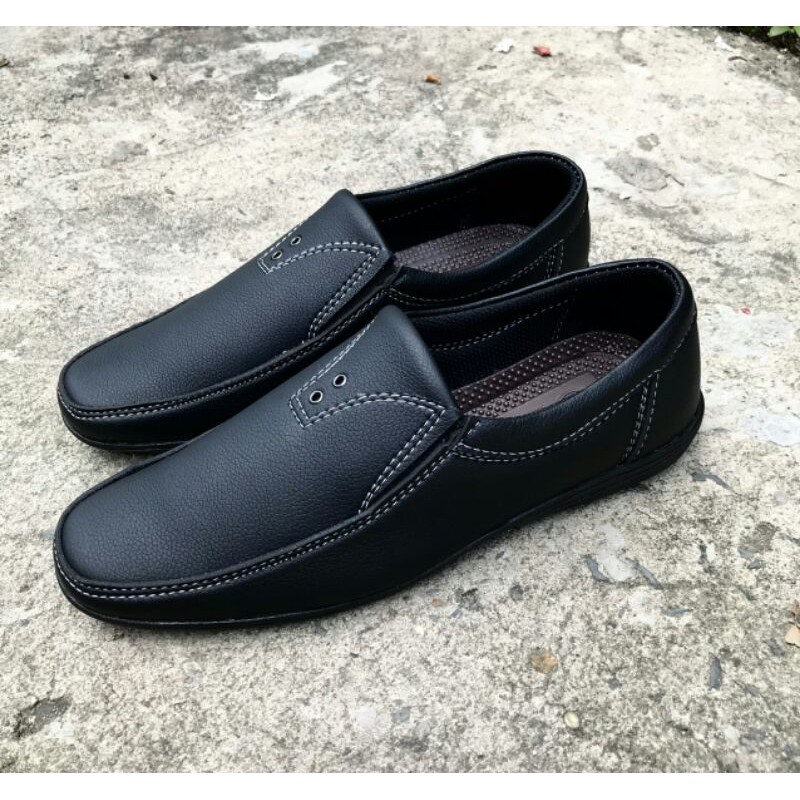 Giày mọi nam _ màu đen ( sản phẩm mới nhất hiện nay) .chất liệu da xí nghiệp cao cấp mềm mại và mang rất êm chân