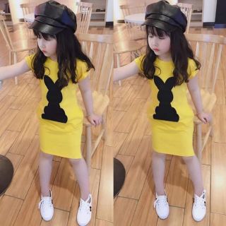 Váy thỏ đen kim sa bé gái