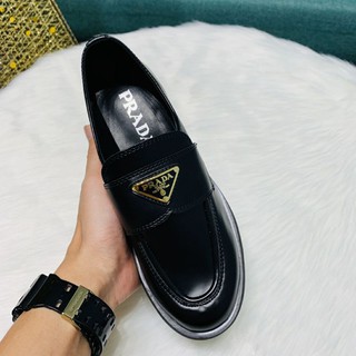 Giày tây công sở nữ Prada