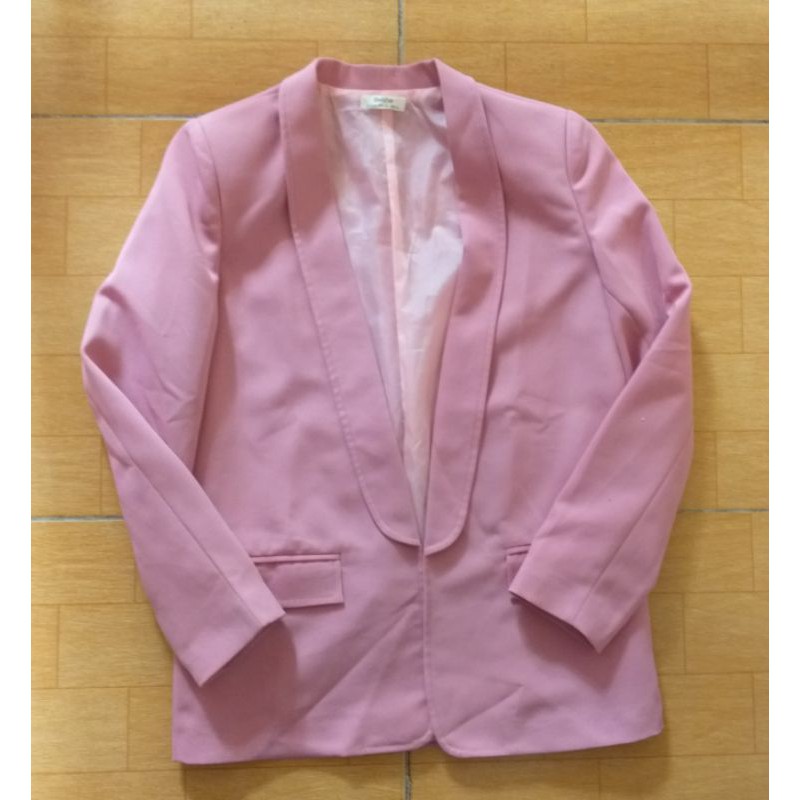 Áo blazer cổ sam màu hồng