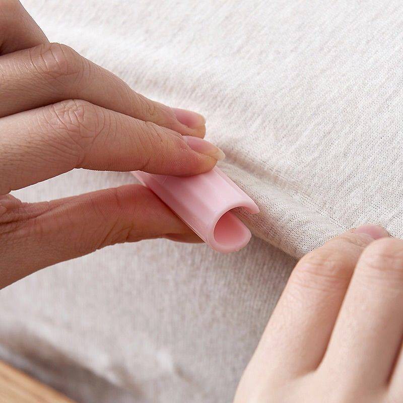 Giá đỡ ga trải giường được kẹp để sử dụng trong gia đình