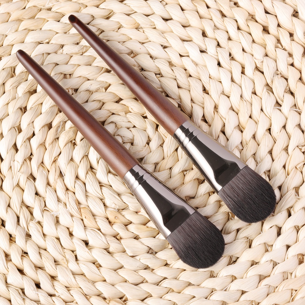Set 4 cọ trang điểm OVW XQ346N42 chất lượng cao tiện dụng