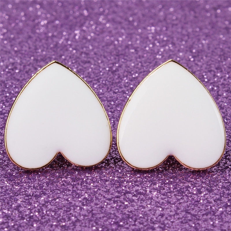 Street Style Heart Stud Earrings for Women Love Heart Fashion Earrings