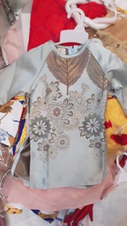 Áo dài cách tân cho bé chuẩn đẹp