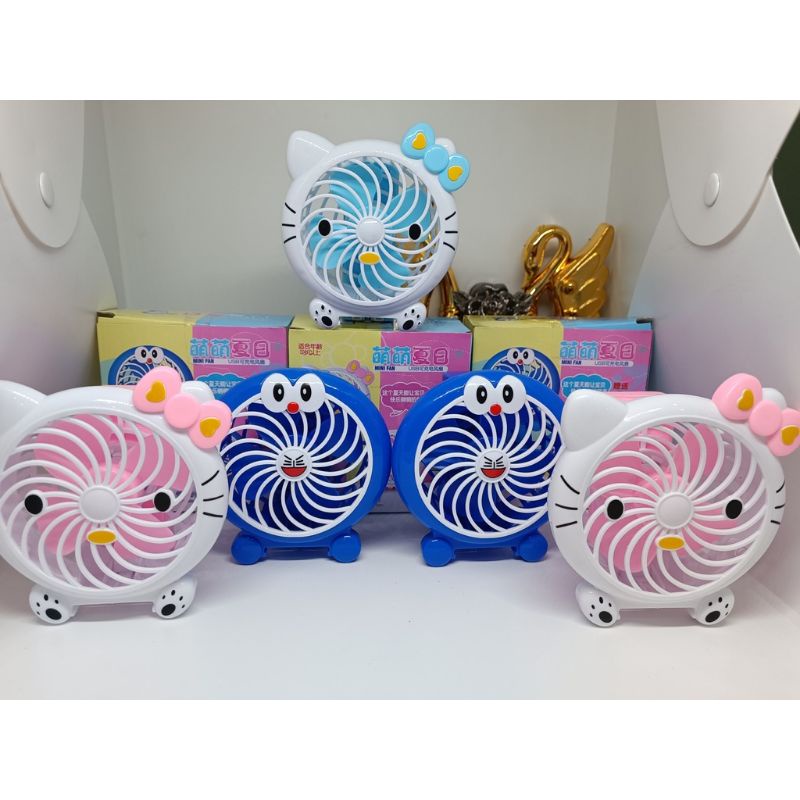 Quạt Mini Cầm Tay Tích Điện Để Bàn Hoạt Hình Siêu Dễ Thương