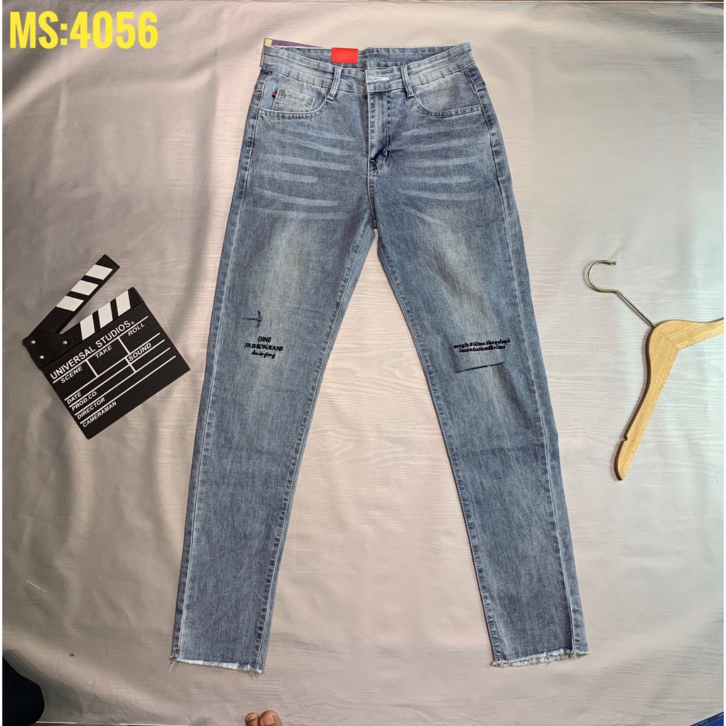  Quần jean nam cao cấp chất bò xanh rách gối co dãn in chữ AHFASHION MS4056 | BigBuy360 - bigbuy360.vn