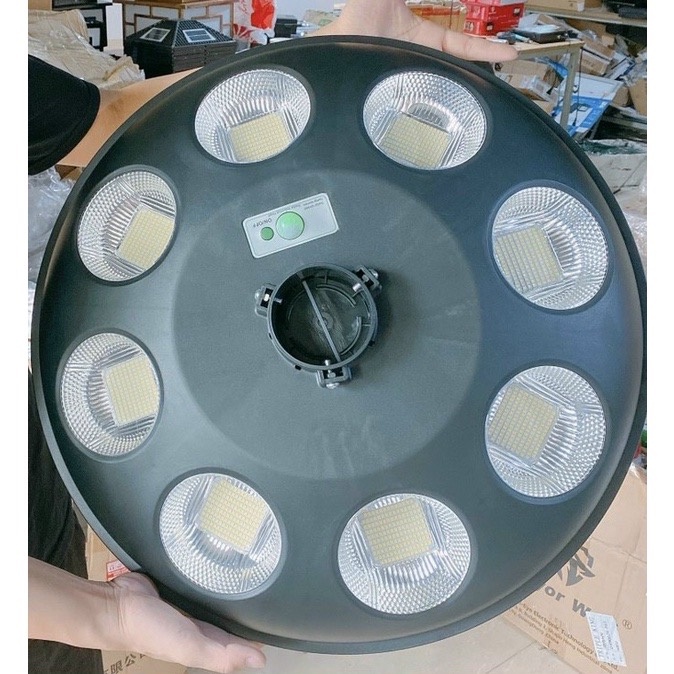 Đèn Năng Lượng Mặt Trời UFO 400W Mayor Wolf  Siêu sáng - Bảo hành chính hãng 24 tháng lỗi 1 đổi 1