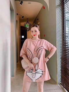 ÁO PHÔNG THỎ HỒNG IN LƯNG NỮ