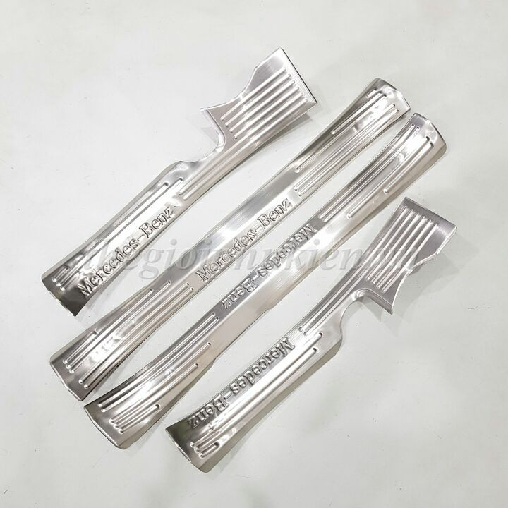 Bộ Ốp bậc, Nẹp bước chân INOX Mercedes GLC200, GLC250, GLC300 - Bên Trong( hàng cao cấp)