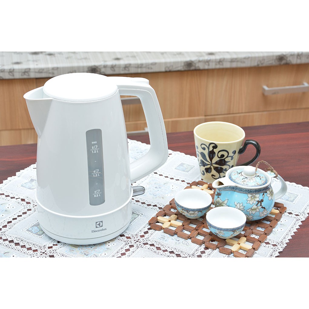 Bình đun siêu tốc Electrolux EEK1303 1.5 lít