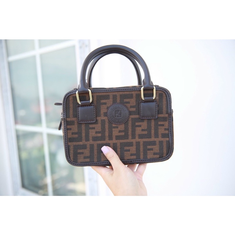 Túi Fendi Trống New