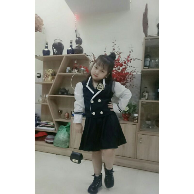 Sét váy cổ vết cho bé size 27-30kg