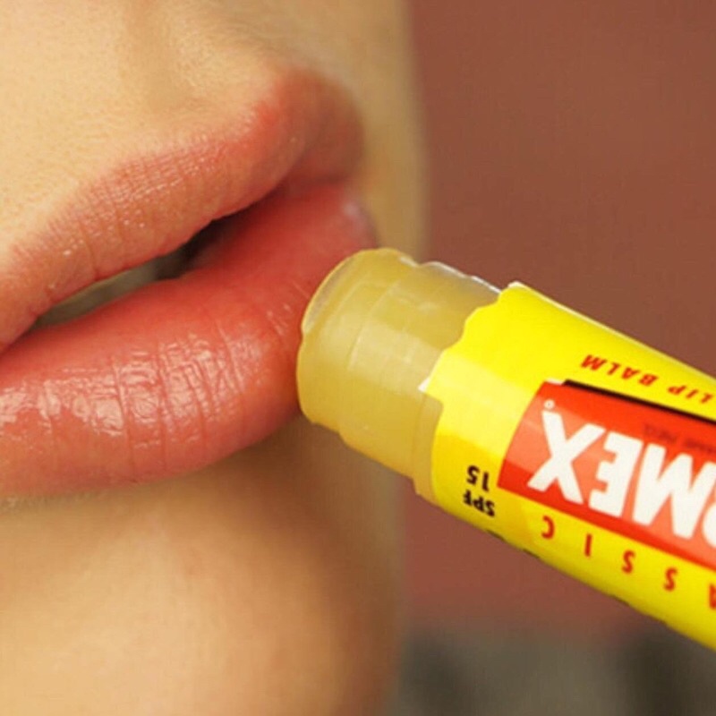 SON DƯỠNG MÔI CARMEX