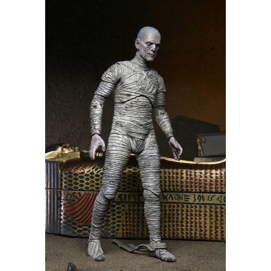 Mô hình The Mummy  NECA Ultimate có sẵn