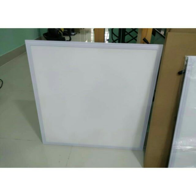 Đèn âm trần(tấm panel) 600*600 ánh sáng trắng