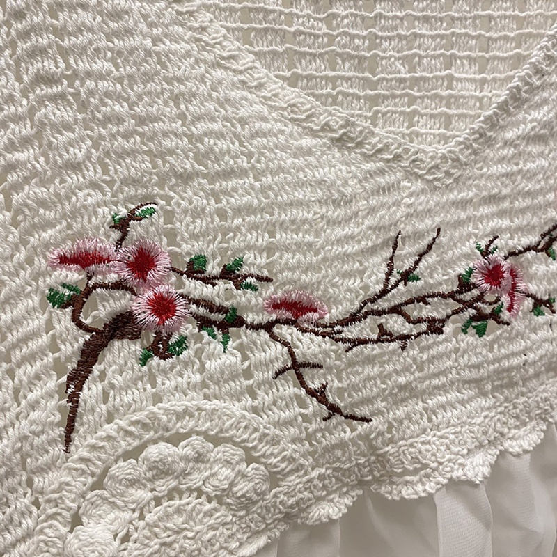 Brroa Áo Thun Đan Móc Tay Phồng Thêu Hoa Kiểu Retro Cho Nữ