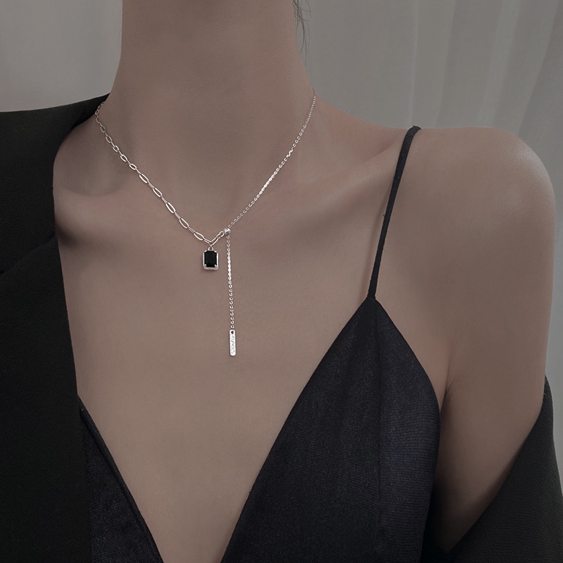 Vòng cổ kim cương hình vuông màu đen thời trang cho nữ