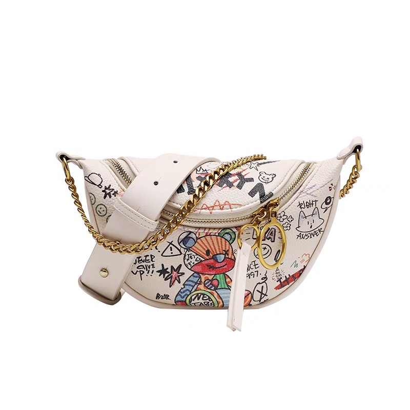 Túi đeo chéo nữ hoạ tiết gấu 2 dây đeo dáng yên ngựa Zuliashop8386