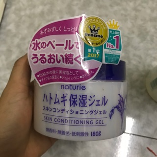 Kem dưỡng ý dĩ Naturie